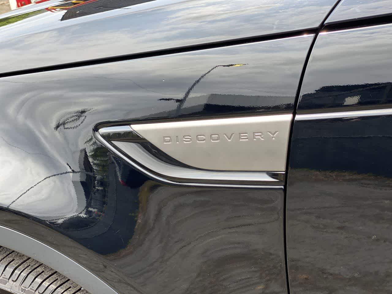 Thumbnail: 2019 Land Rover Discovery - 10