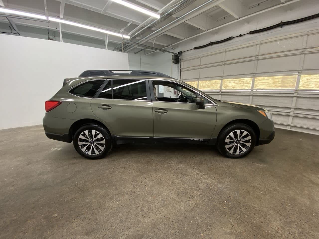 Thumbnail: 2015 Subaru Outback - 7