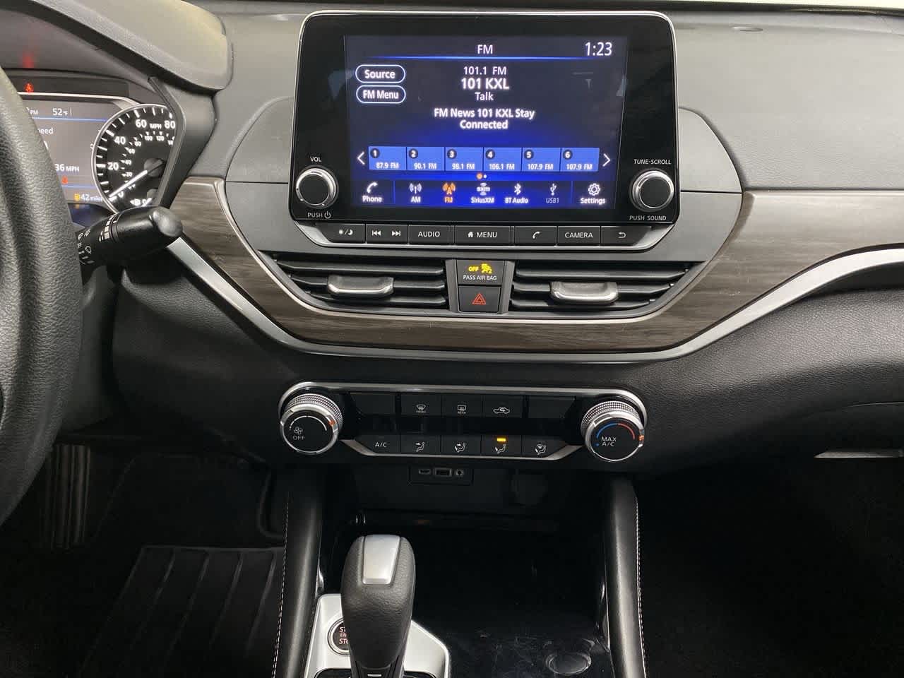 Thumbnail: 2023 Nissan Altima - 25