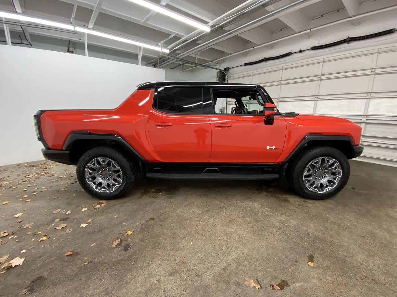 Thumbnail: 2025 GMC Hummer EV - 7