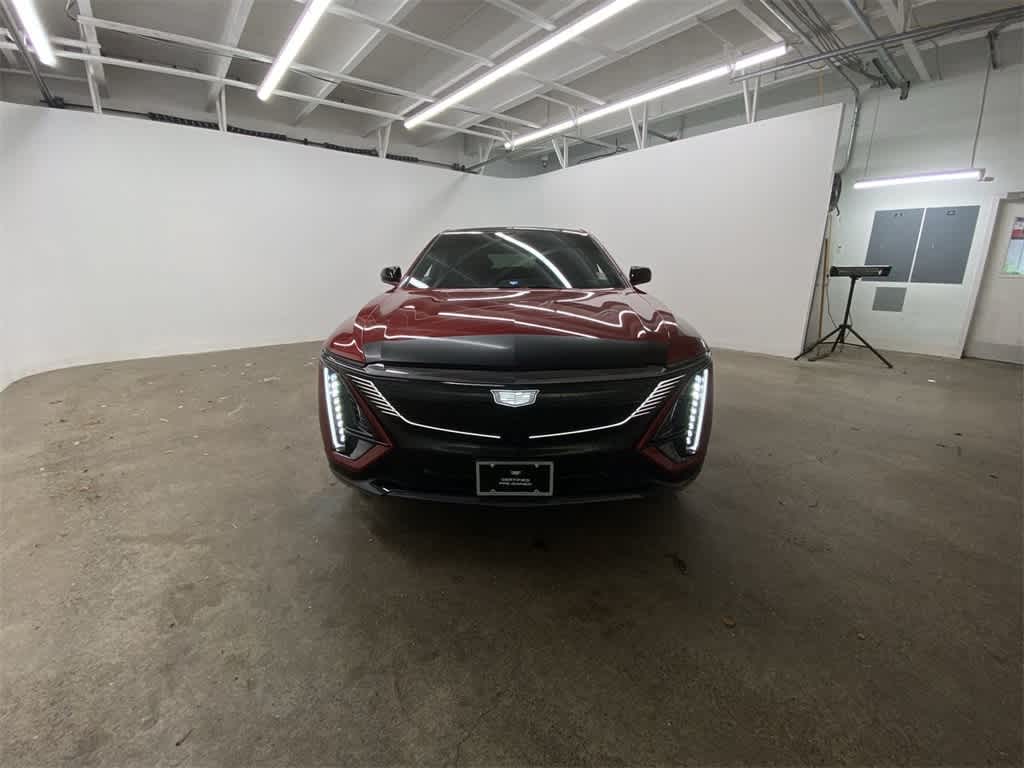 Thumbnail: 2024 Cadillac Lyriq - 9