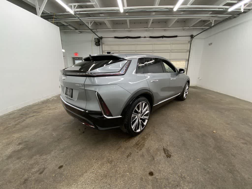 Thumbnail: 2024 Cadillac Lyriq - 6