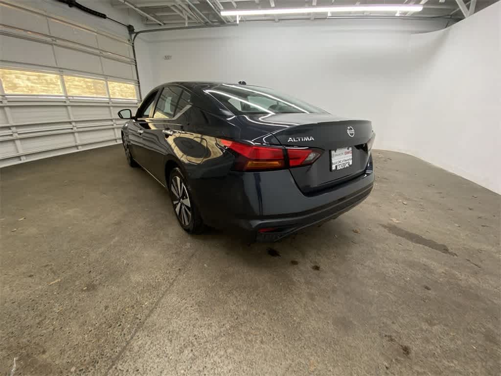 2022 Nissan Altima SV 4