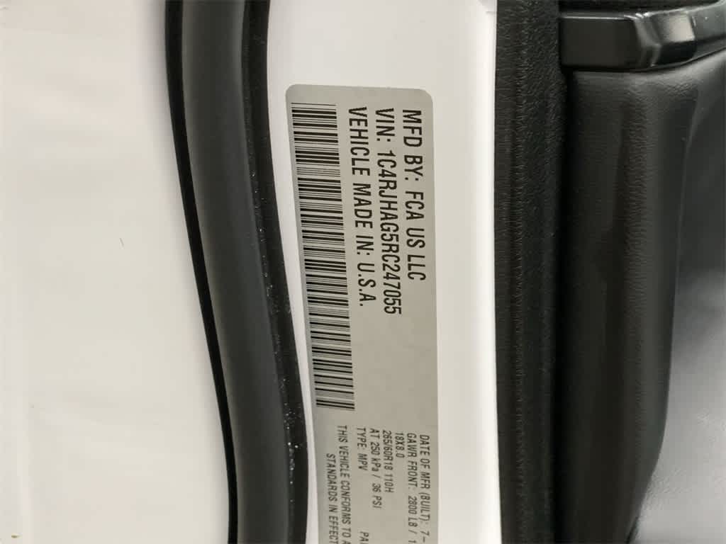 Thumbnail: 2024 Jeep Grand Cherokee - 29