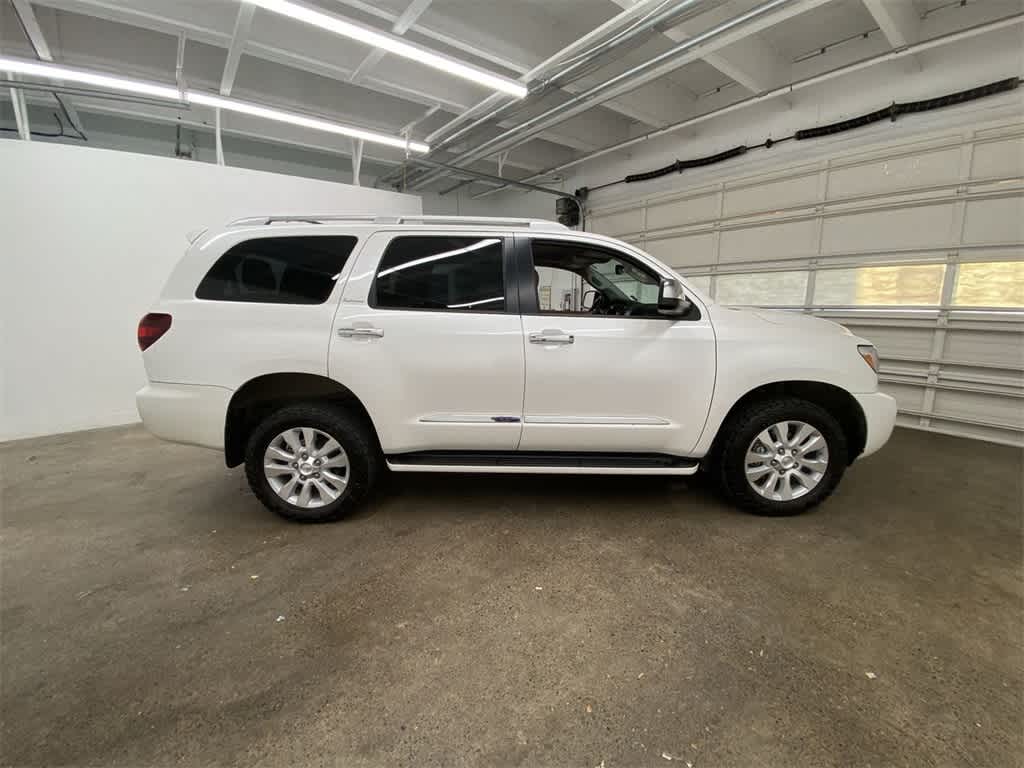 Thumbnail: 2019 Toyota Sequoia - 7