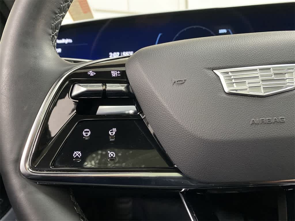 Thumbnail: 2025 Cadillac Lyriq - 23