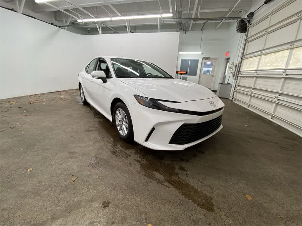 Thumbnail: 2025 Toyota Camry - 8