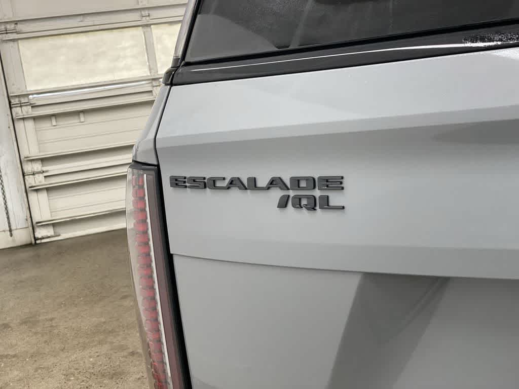 Thumbnail: 2026 Cadillac Escalade IQL - 10