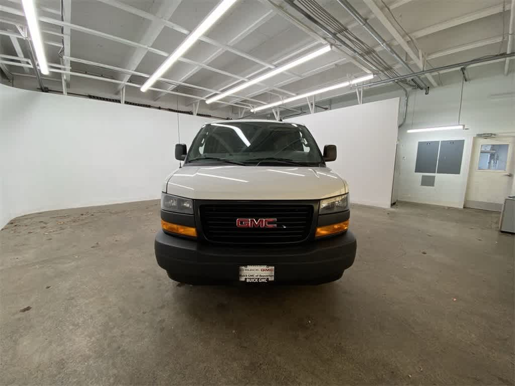 Thumbnail: 2023 GMC Savana - 9