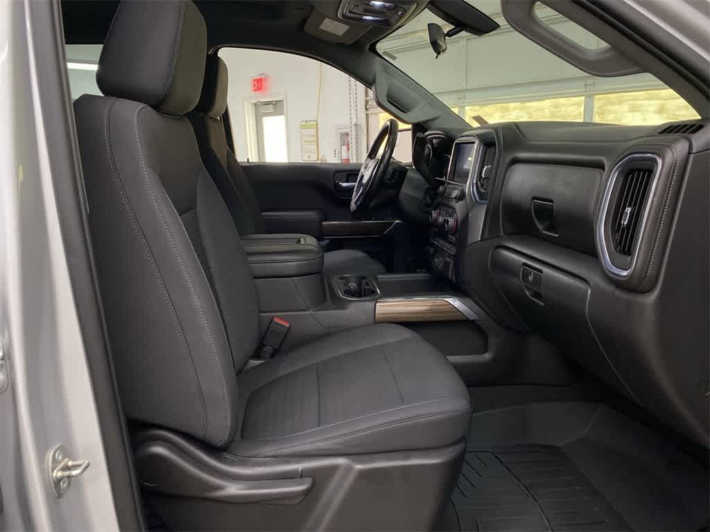 Thumbnail: 2022 Chevrolet Silverado 1500 - 19