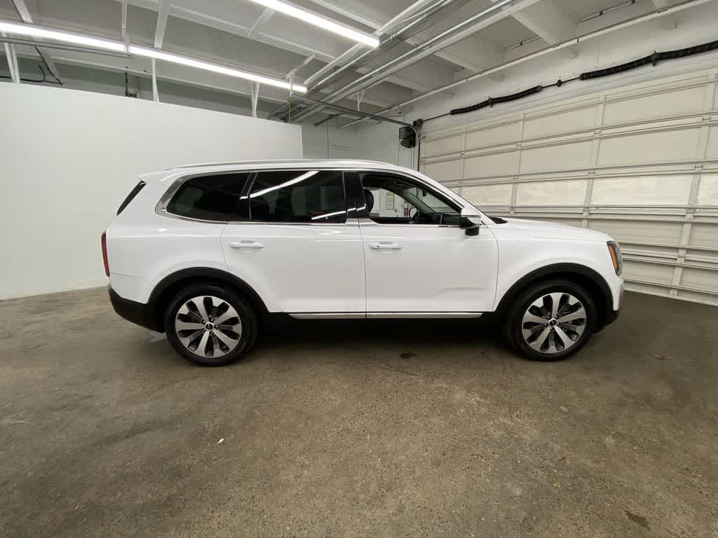 Thumbnail: 2022 Kia Telluride - 7