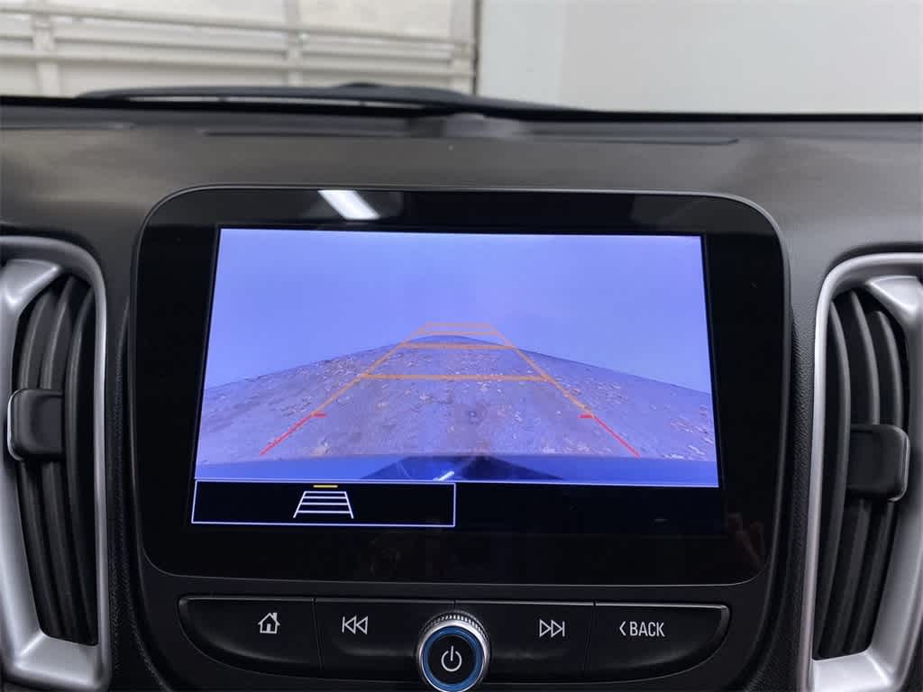 Thumbnail: 2023 Chevrolet Malibu - 25