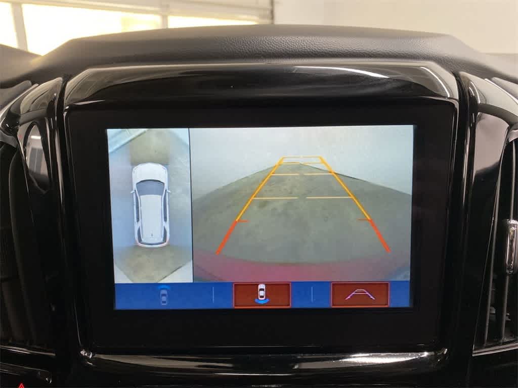 Thumbnail: 2018 Chevrolet Traverse - 26