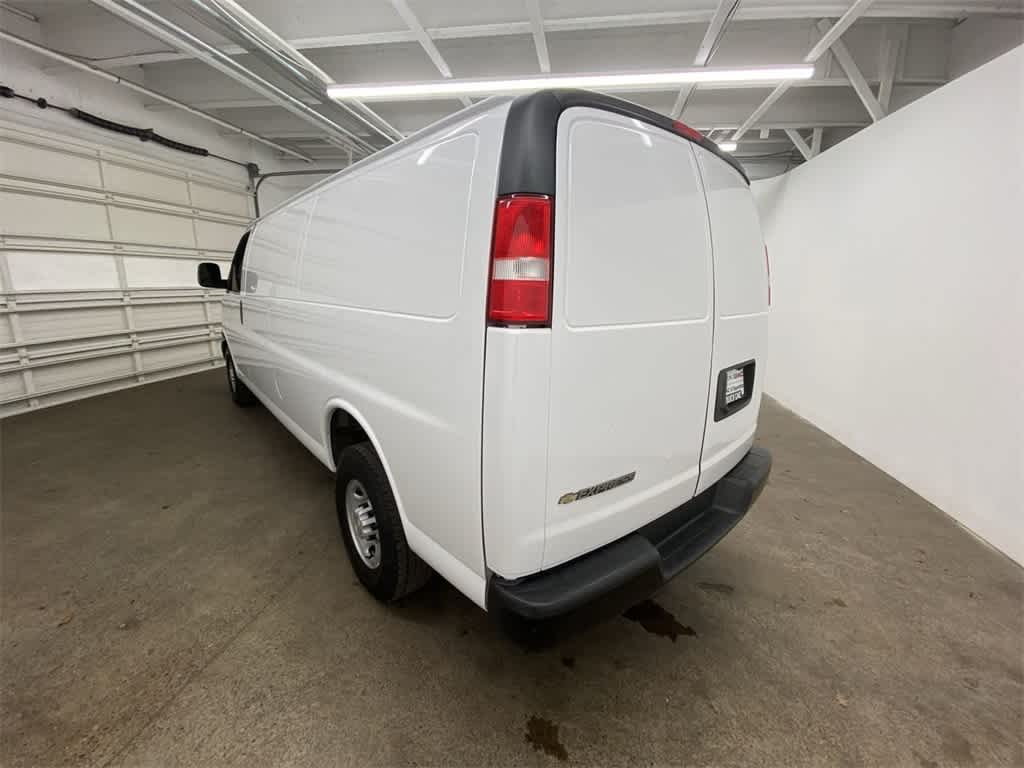 2023 Chevrolet Express 2500 4