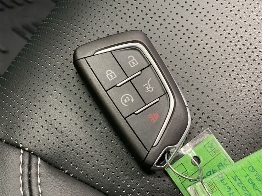 Thumbnail: 2025 Cadillac Lyriq - 28