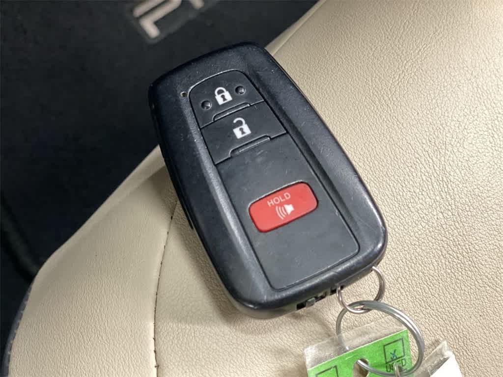 Thumbnail: 2016 Toyota Prius - 31