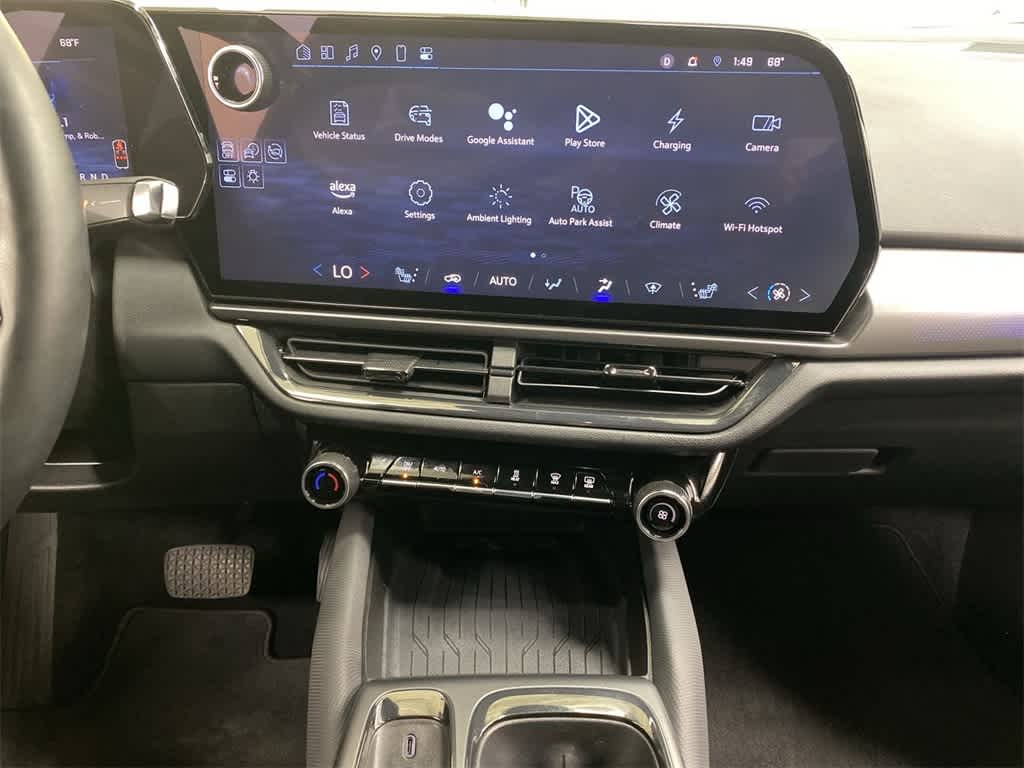 Thumbnail: 2024 Chevrolet Equinox - 24