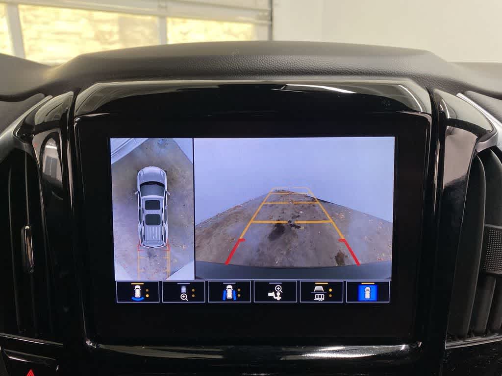 Thumbnail: 2024 Chevrolet Traverse - 25