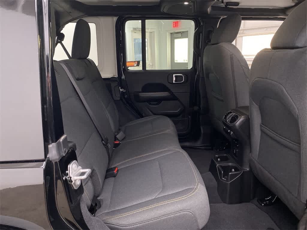 Thumbnail: 2025 Jeep Wrangler - 17