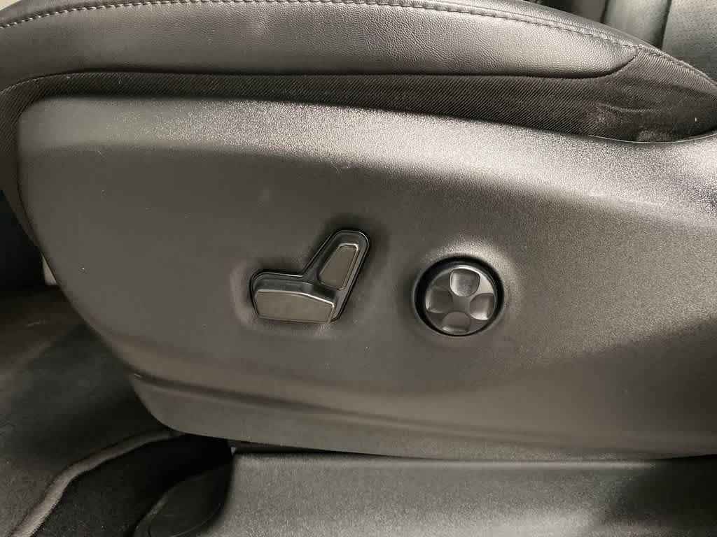 Thumbnail: 2024 Chrysler Pacifica - 15