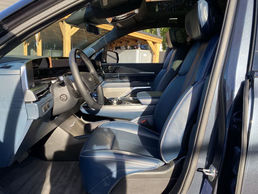 Thumbnail: 2025 Cadillac Escalade IQ - 14