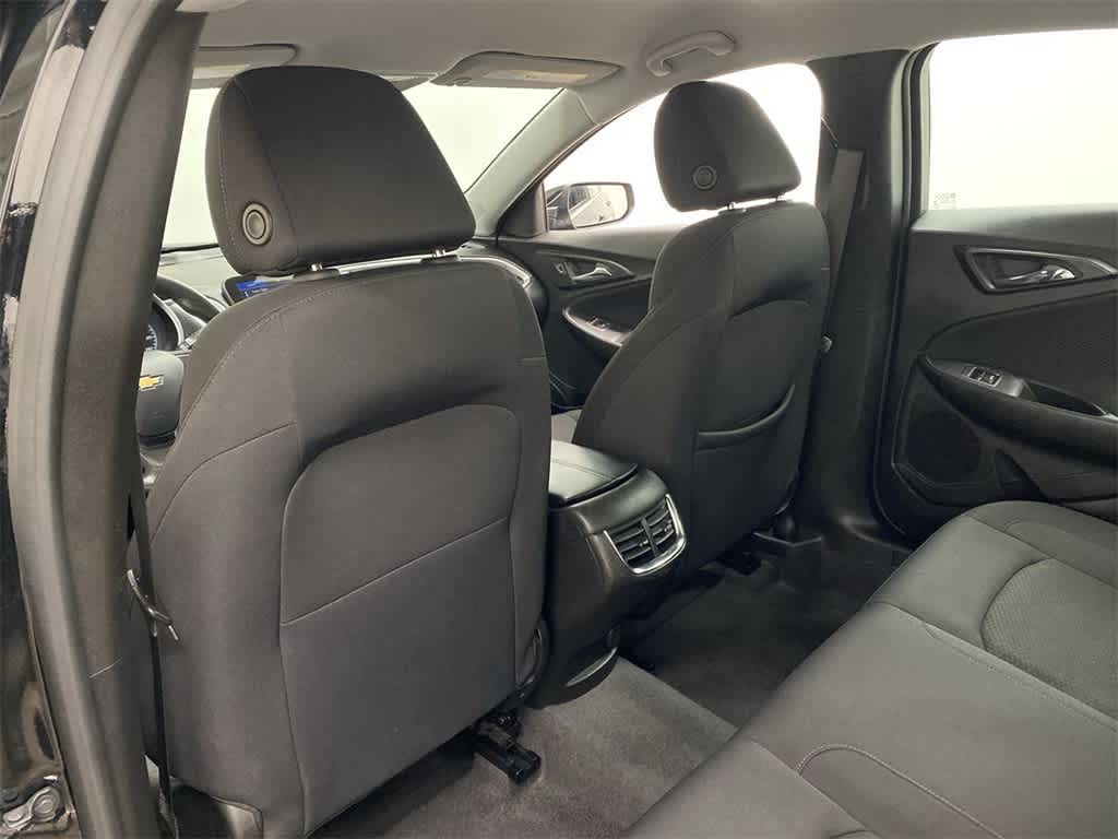 Thumbnail: 2023 Chevrolet Malibu - 15