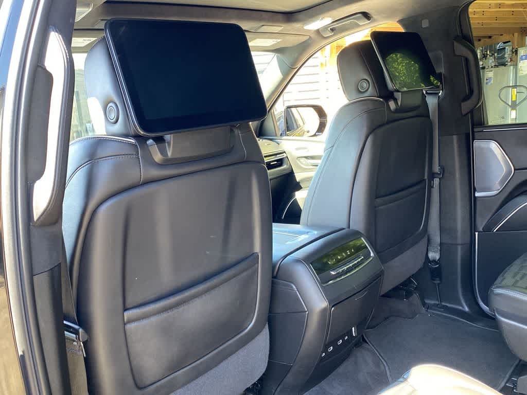 Thumbnail: 2024 Cadillac Escalade - 16