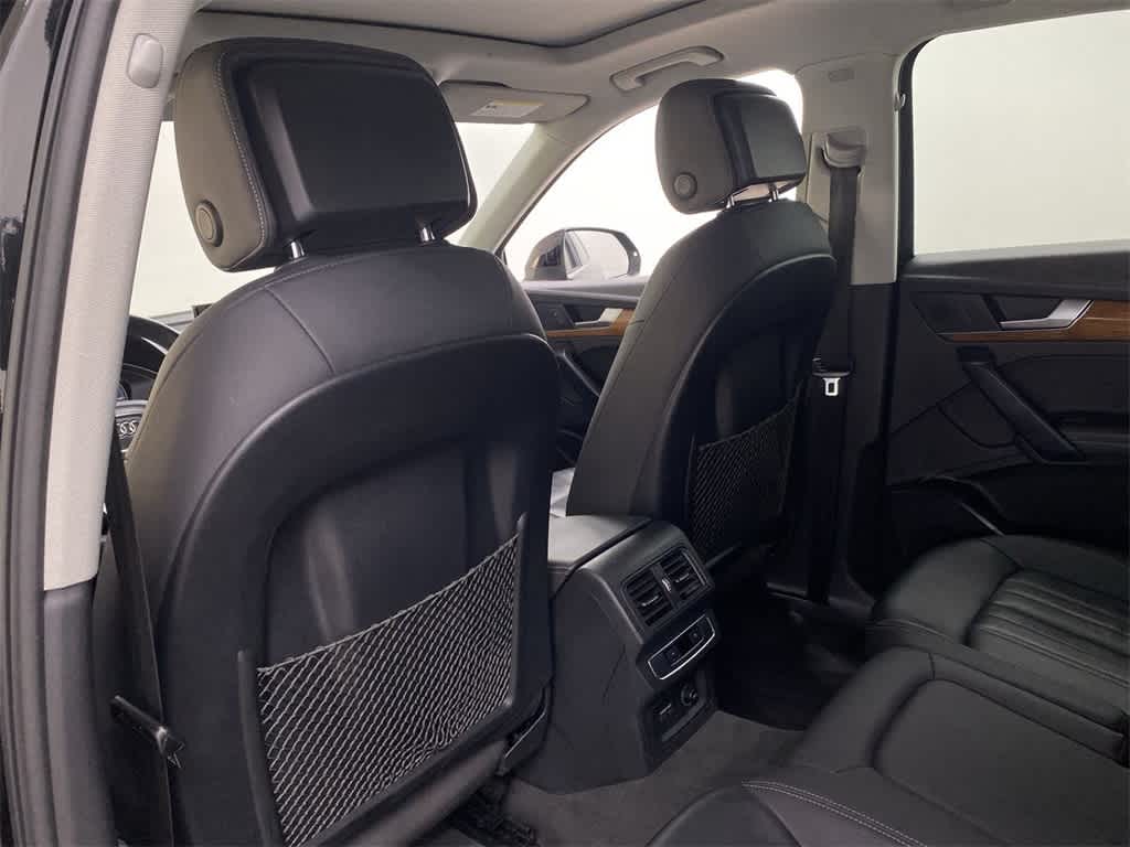 Thumbnail: 2021 Audi Q5 - 15