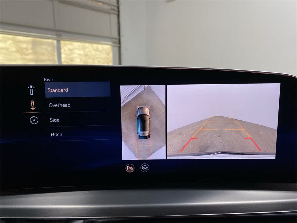 Thumbnail: 2025 Cadillac Lyriq - 25