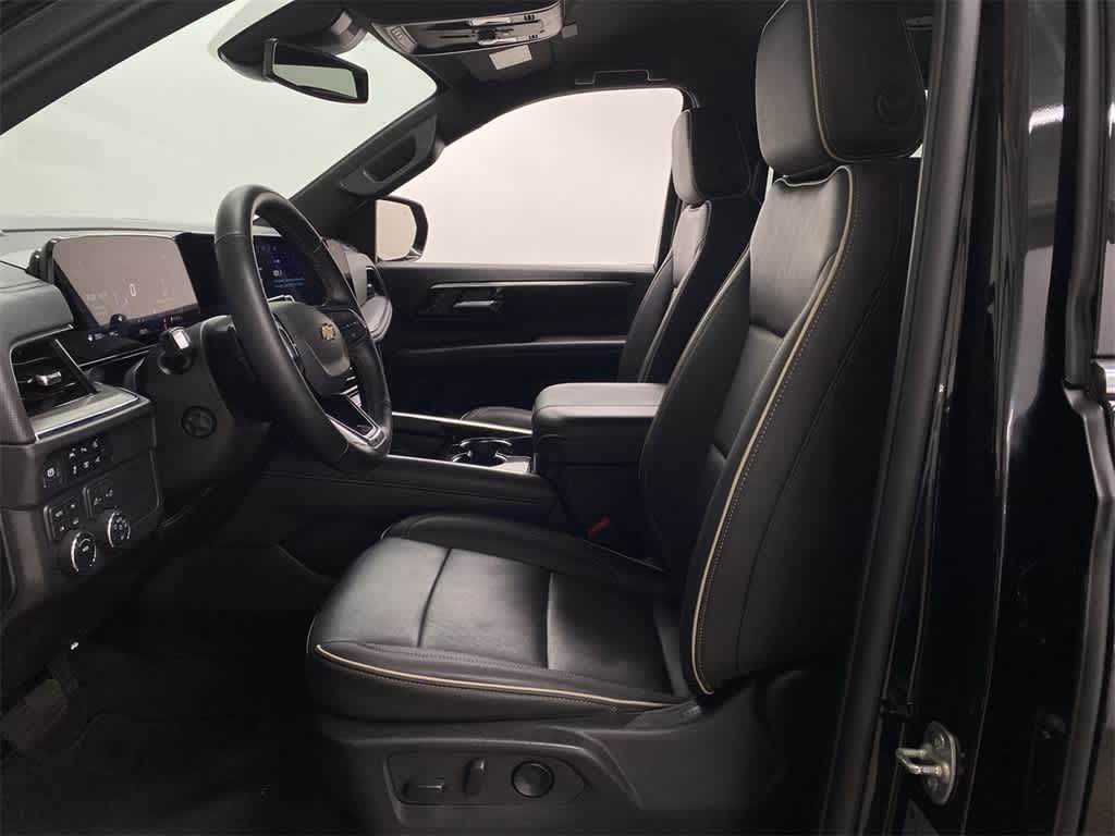 Thumbnail: 2025 Chevrolet Tahoe - 13