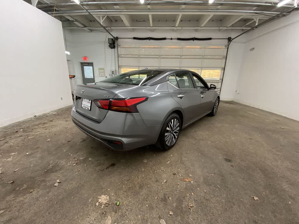 Thumbnail: 2023 Nissan Altima - 6