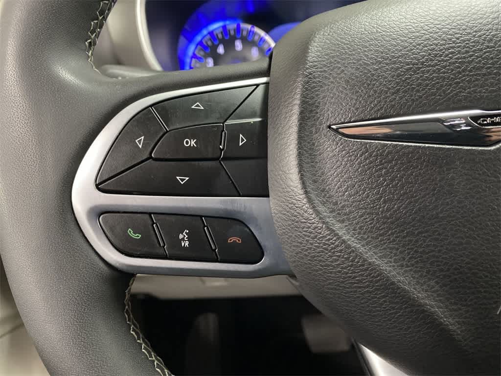 Thumbnail: 2024 Chrysler Pacifica - 19