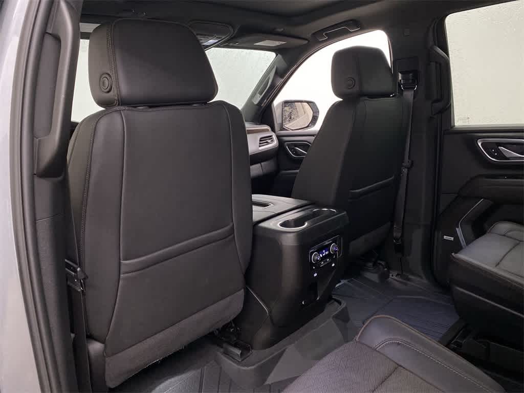 Thumbnail: 2024 Chevrolet Tahoe - 16