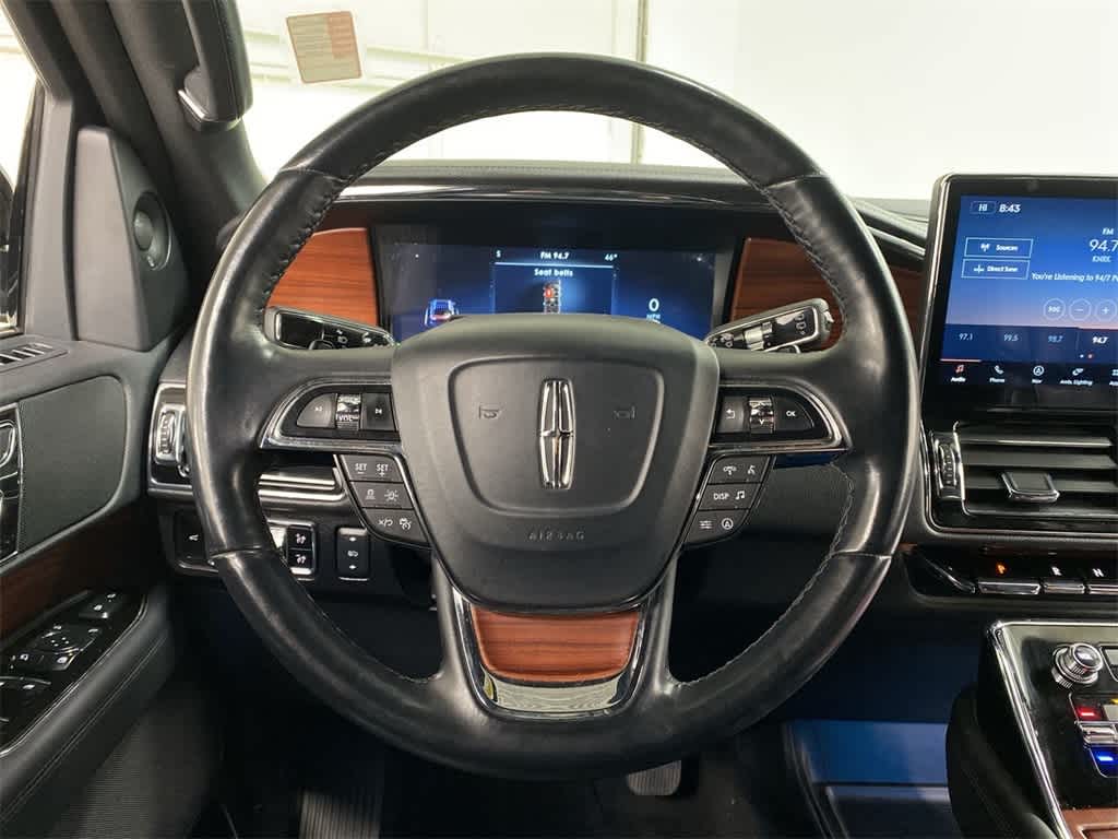 Thumbnail: 2024 Lincoln Navigator L - 19