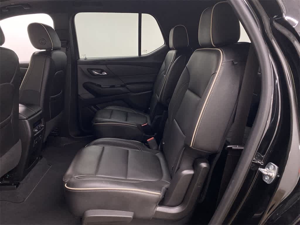 Thumbnail: 2024 Chevrolet Traverse - 16