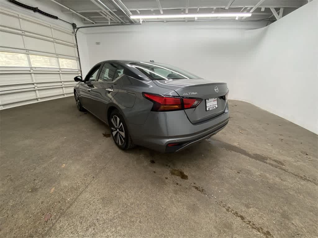 2022 Nissan Altima SV 4