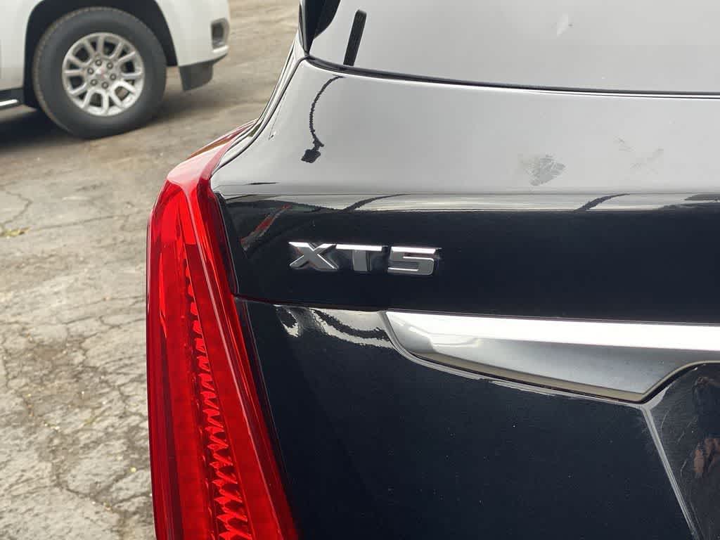 Thumbnail: 2018 Cadillac XT5 - 10