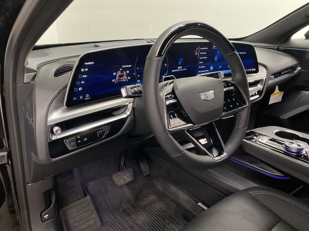 Thumbnail: 2024 Cadillac Lyriq - 2