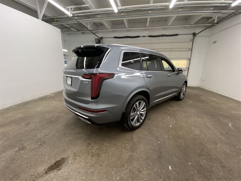 Thumbnail: 2020 Cadillac XT6 - 6