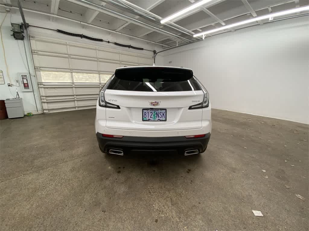 2023 Cadillac XT4 Sport 5