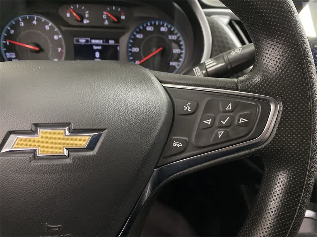 Thumbnail: 2023 Chevrolet Malibu - 21