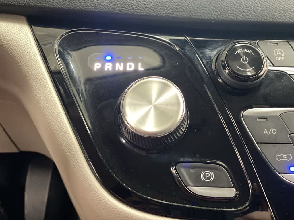 Thumbnail: 2024 Chrysler Pacifica - 29