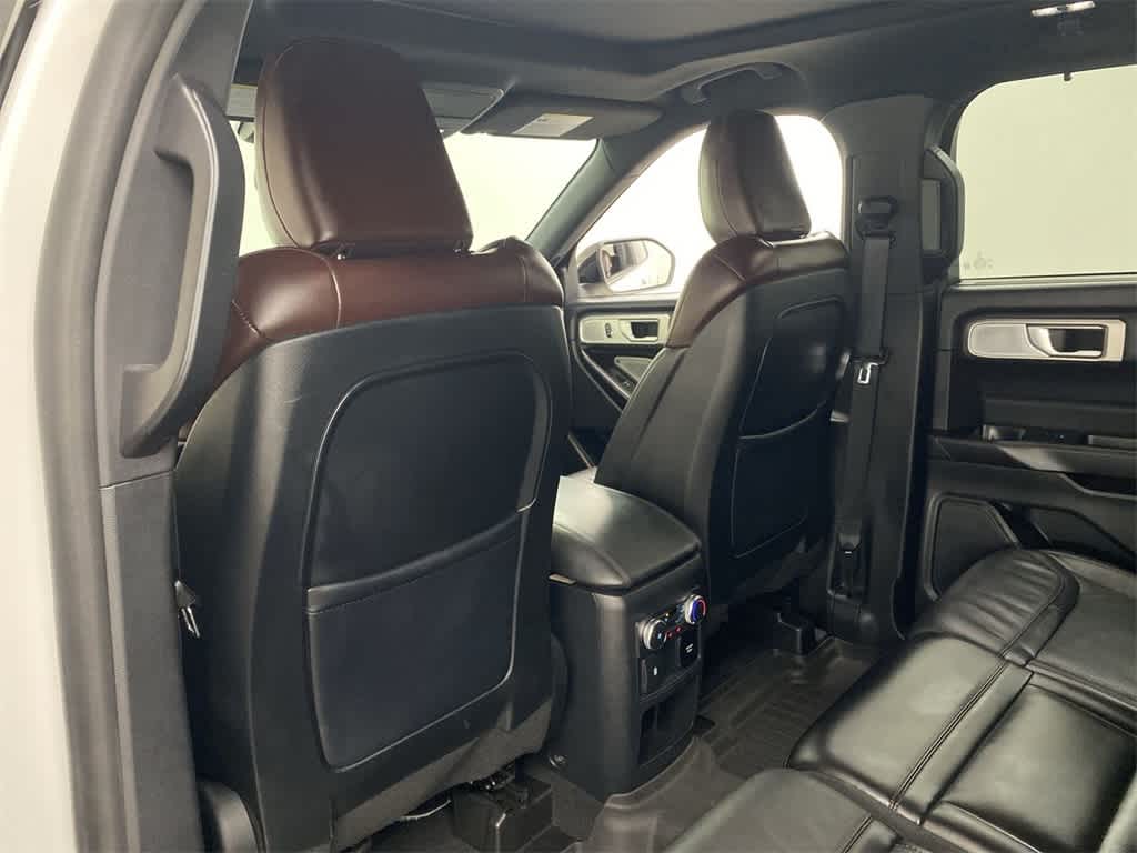 Thumbnail: 2020 Ford Explorer - 16