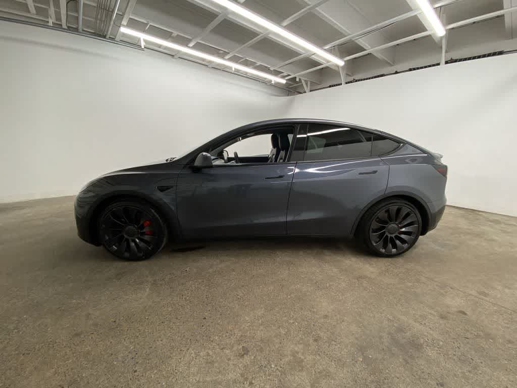 Thumbnail: 2022 Tesla Model Y - 3