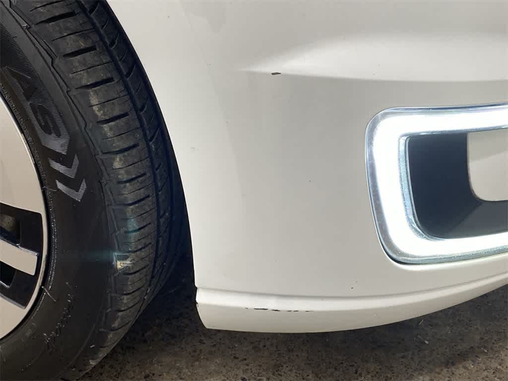 Thumbnail: 2016 Volkswagen e-Golf - 33