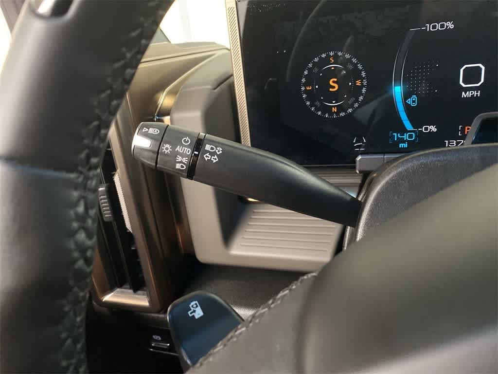 Thumbnail: 2025 GMC Hummer EV - 24