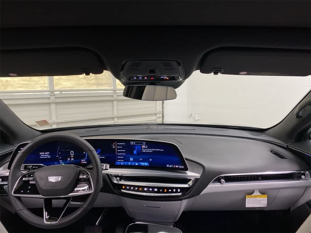 Thumbnail: 2024 Cadillac Lyriq - 14