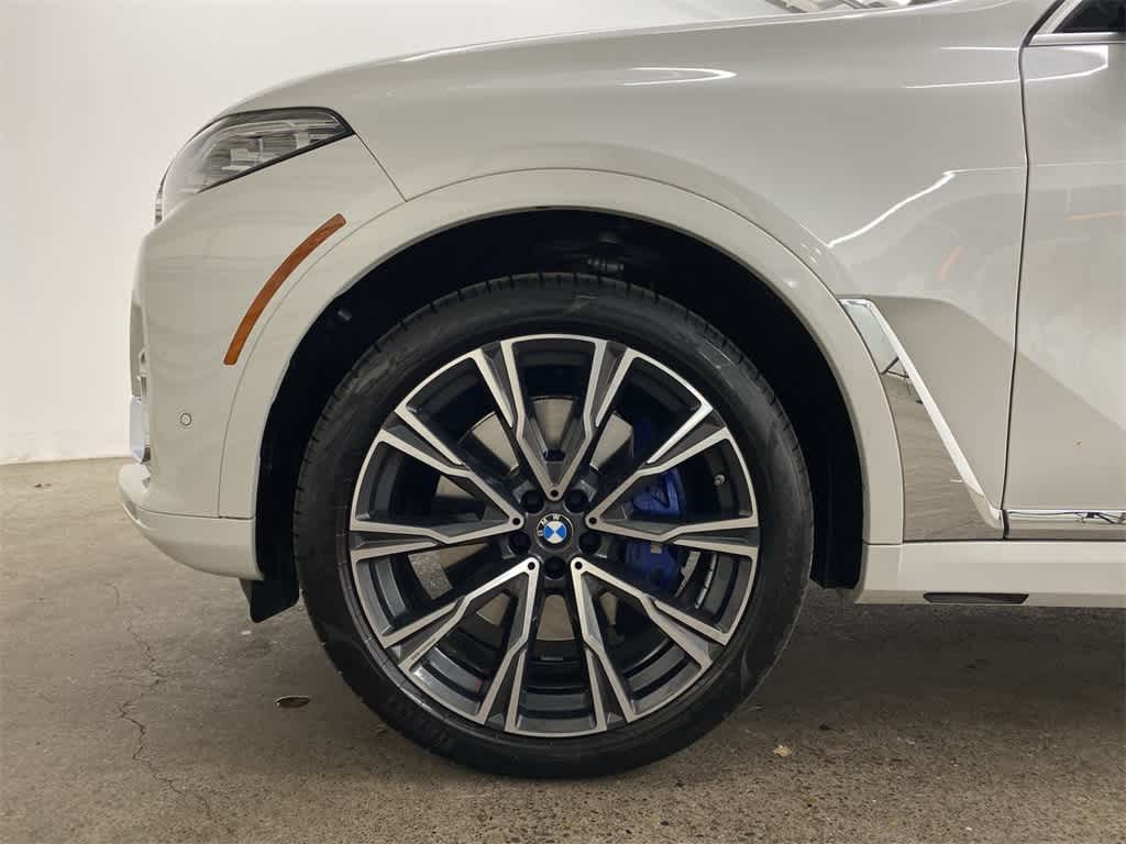 Thumbnail: 2020 BMW X7 - 12