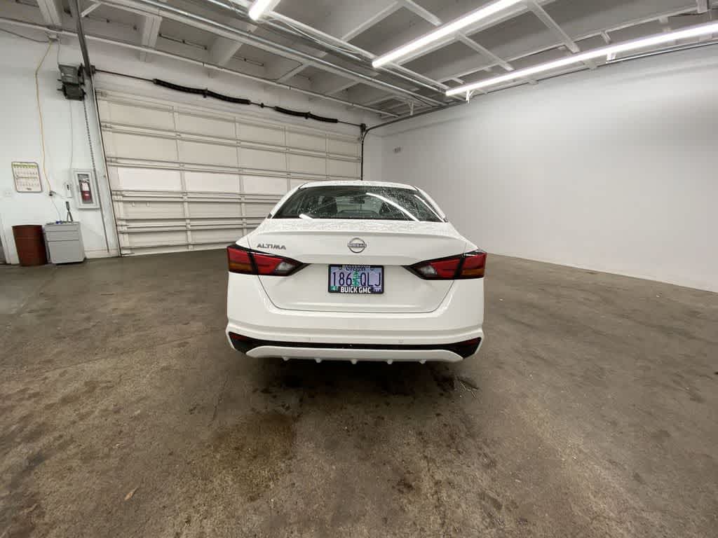 Thumbnail: 2025 Nissan Altima - 5