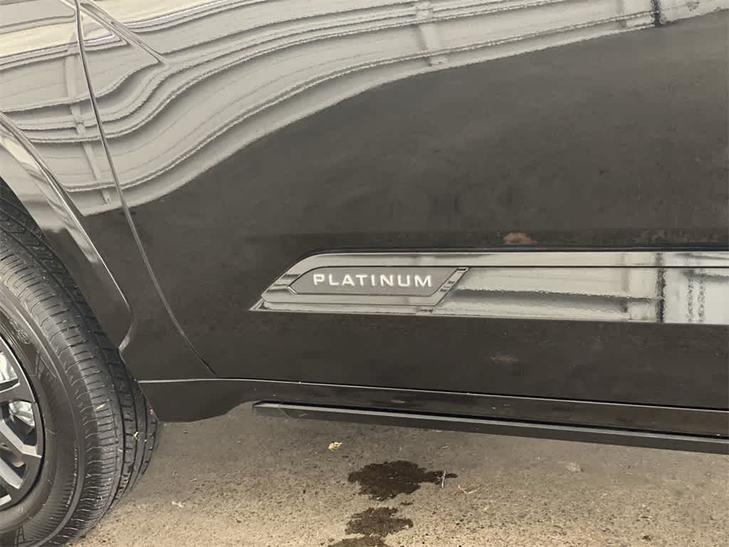 Thumbnail: 2024 Toyota Tundra - 10